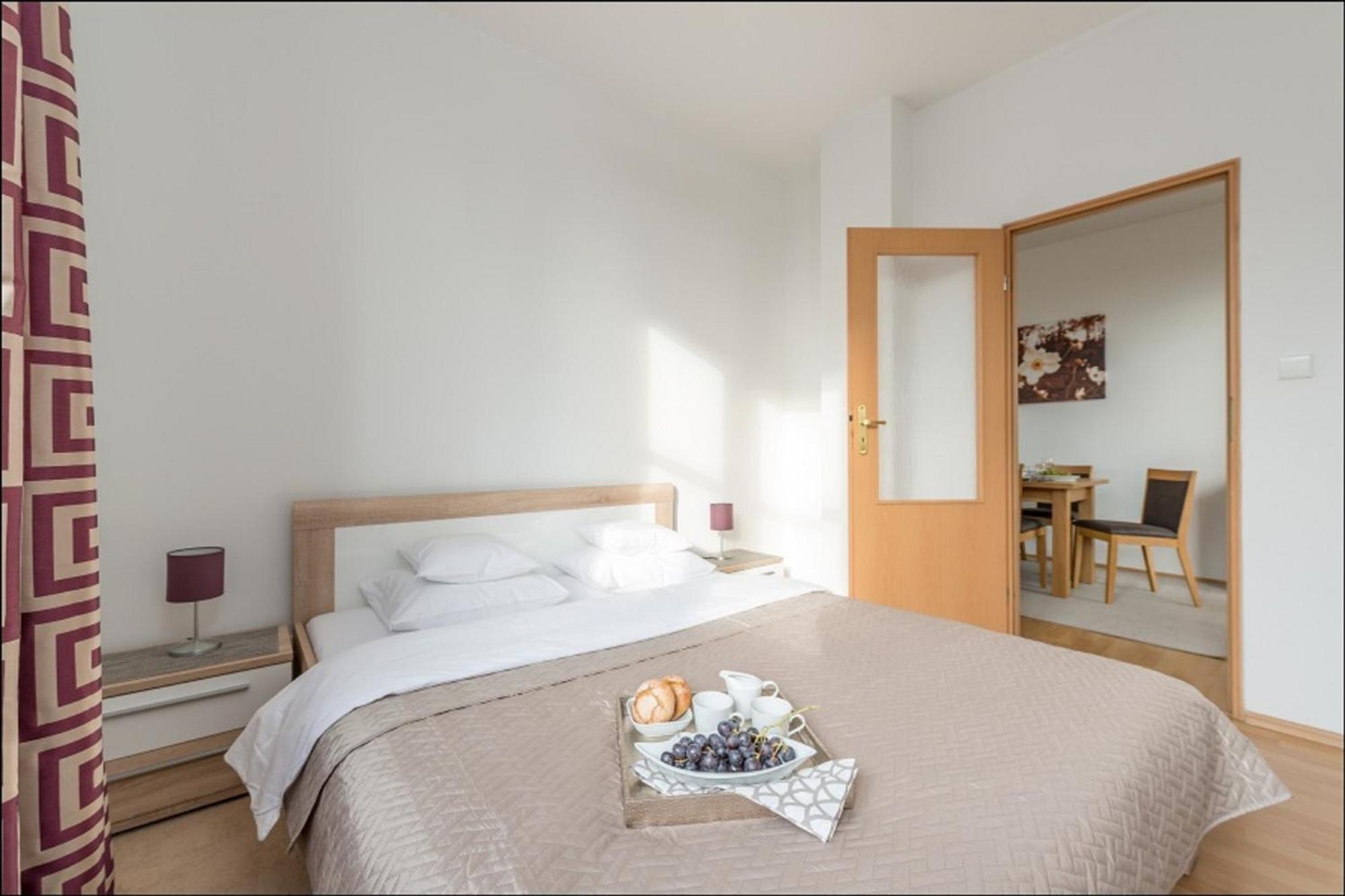 P&O Apartments Zgoda 바르샤바 외부 사진